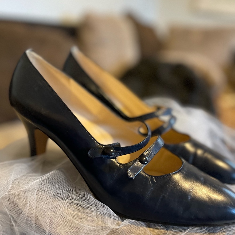 Salvatore Ferragamo Black Leather Heels with Straps MADE IN ITALY
